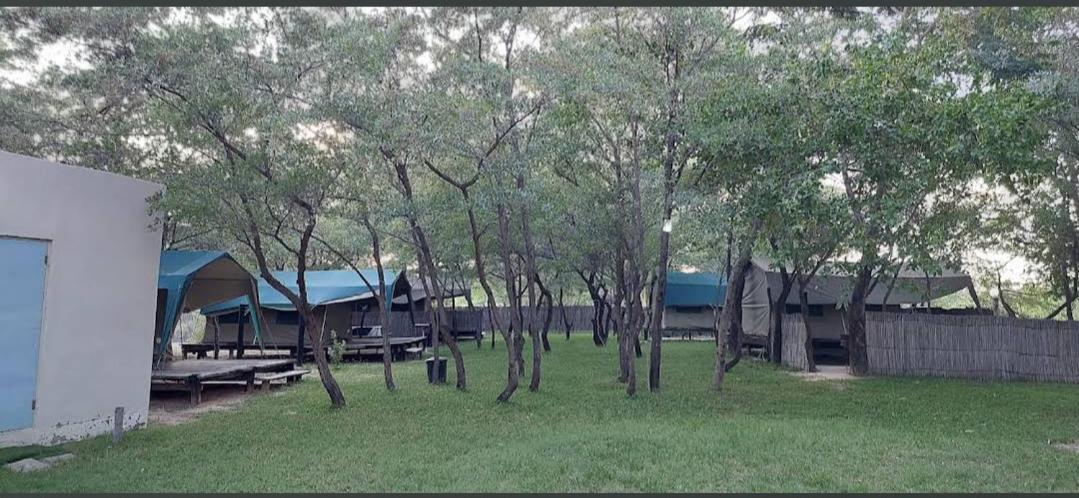 Camp Hogo Kavango 룬두 외부 사진